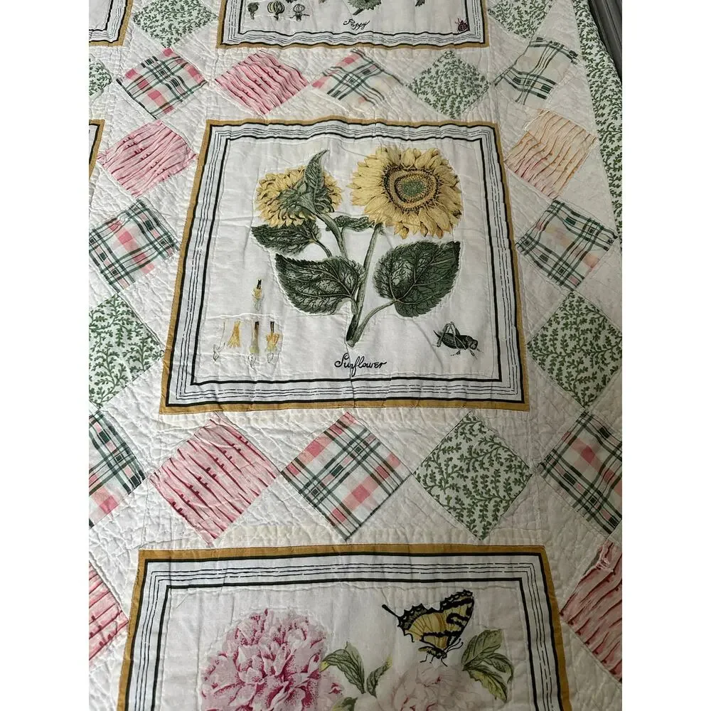 Vintage Quilt bedspread Coverlet Patchwork Botanical reversible white 78x78”